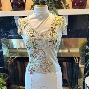 Floral V-Neck Ruffle Sleeve Top